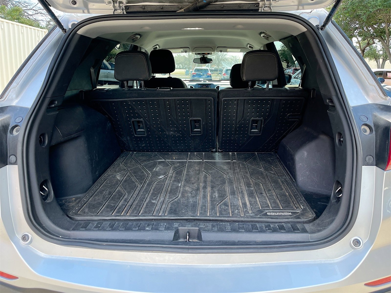 Used 2021 Chevrolet Equinox LS w/ LS Convenience Package image 24