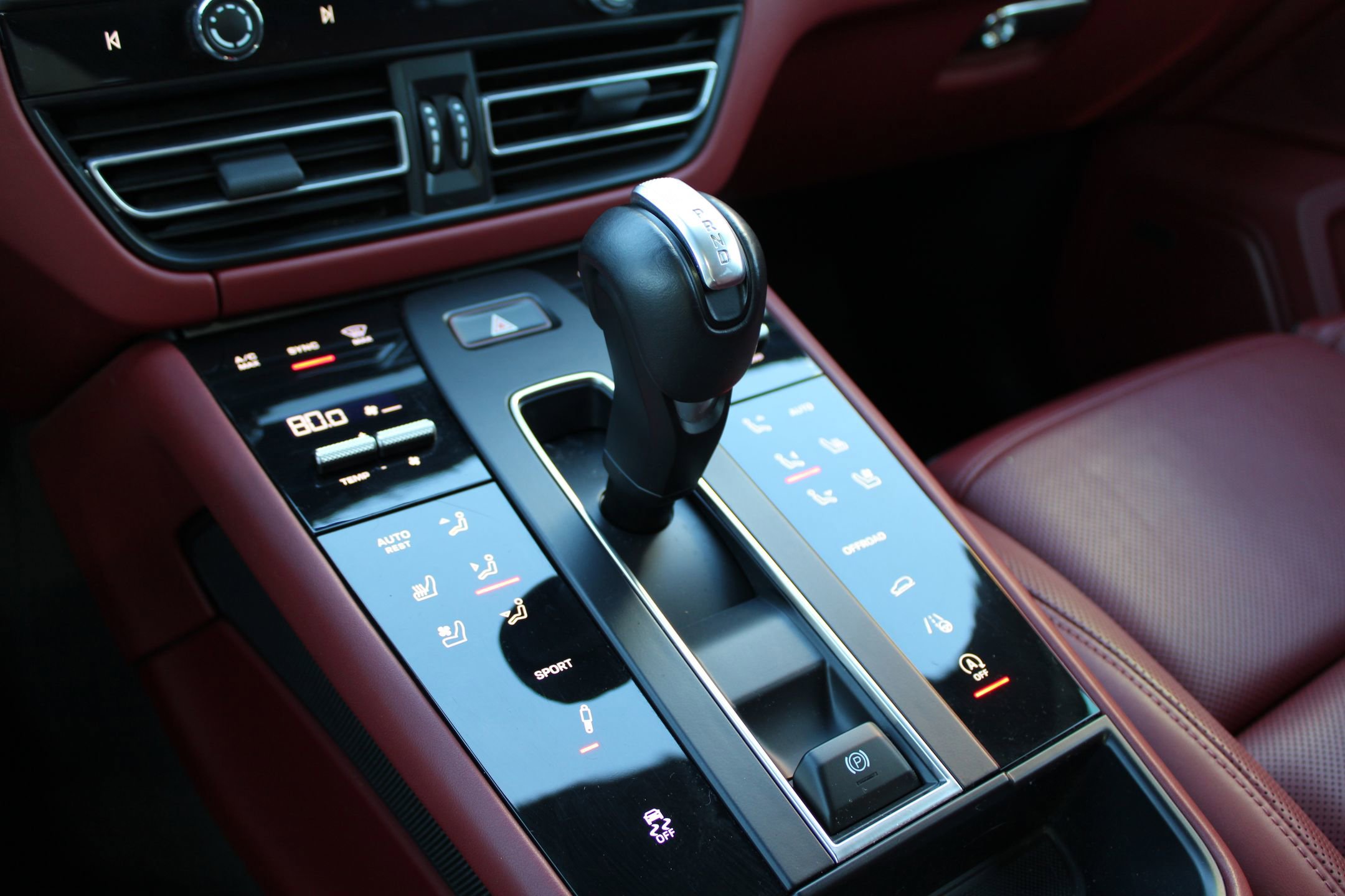 Certified 2024 Porsche Macan S image 21