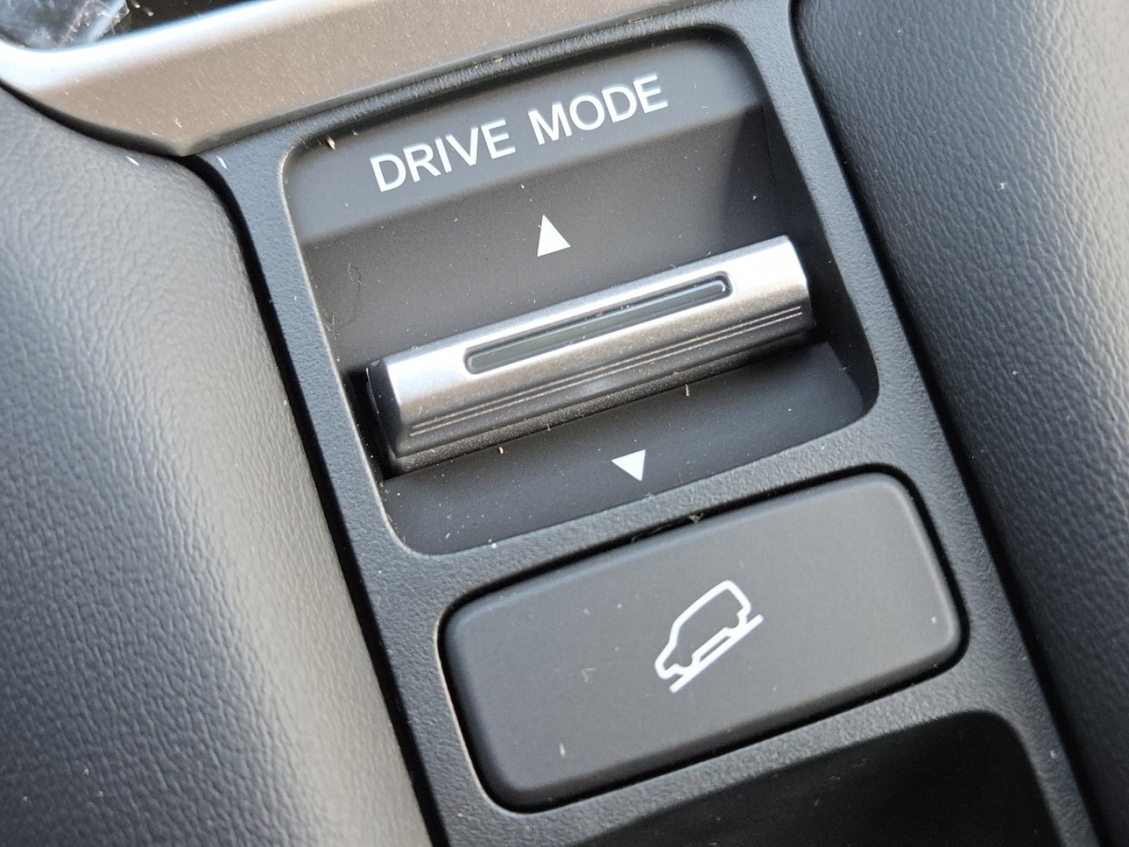 New 2026 Honda HR-V EX-L image 9