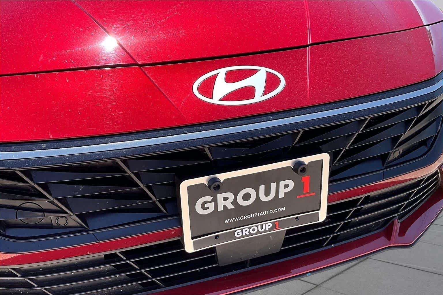 Used 2025 Hyundai Elantra Limited FWD image 29