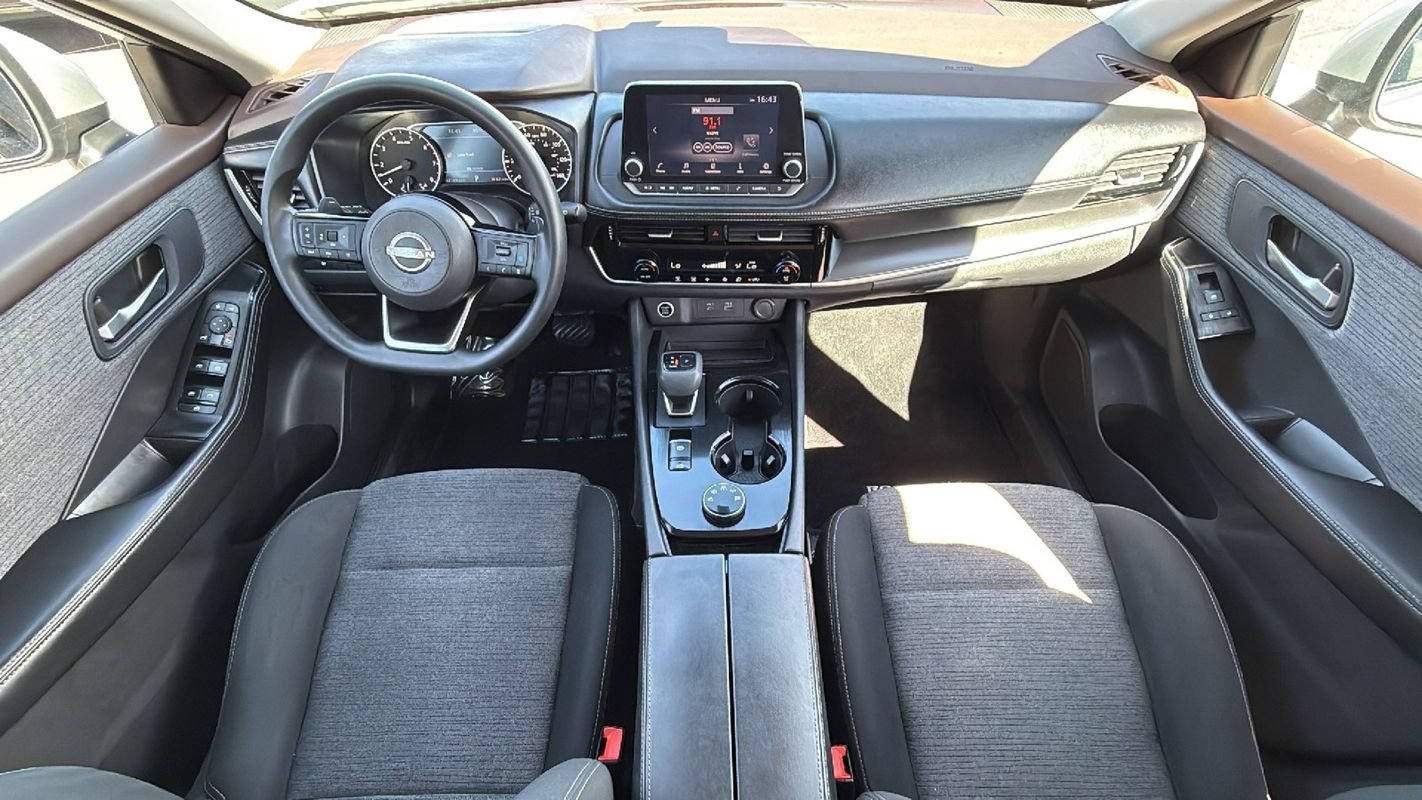 Used 2022 Nissan Rogue SV AWD/4WD image 19