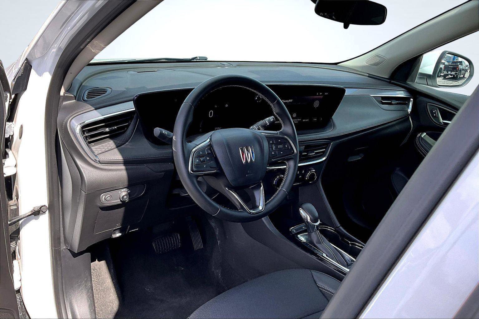 Used 2025 Buick Encore GX Preferred image 14