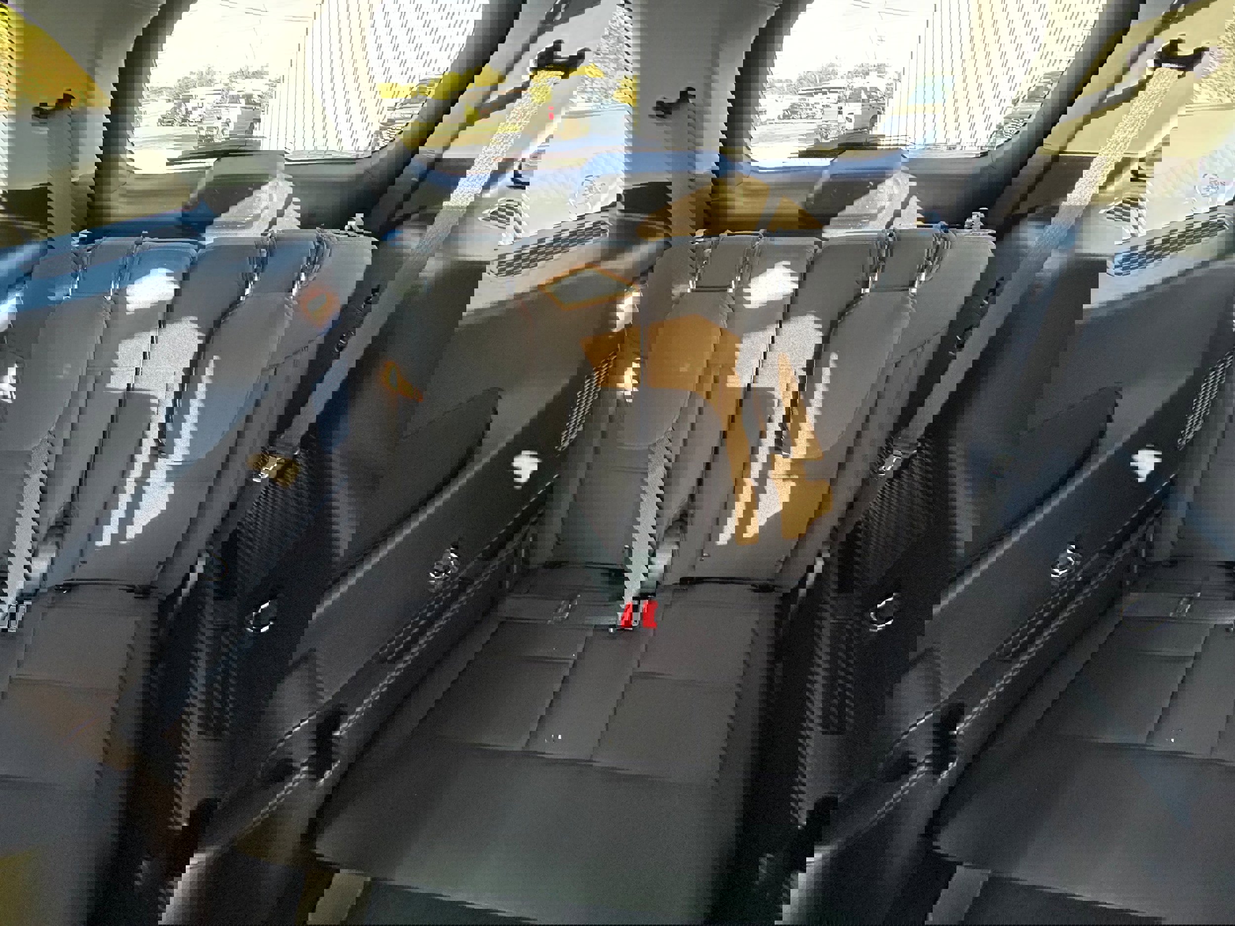 Used 2020 Ford Explorer XLT image 20