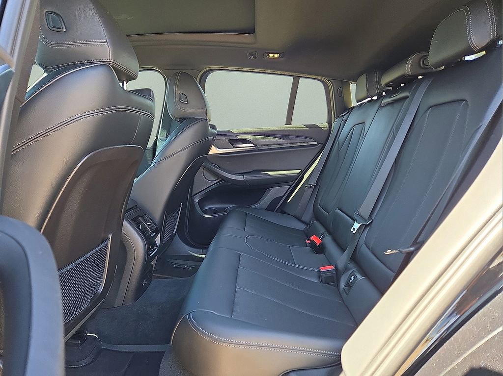 Used 2023 BMW X4 M40i image 17