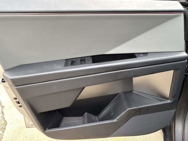 Used 2024 Tesla Cybertruck AWD Crew Cab image 12