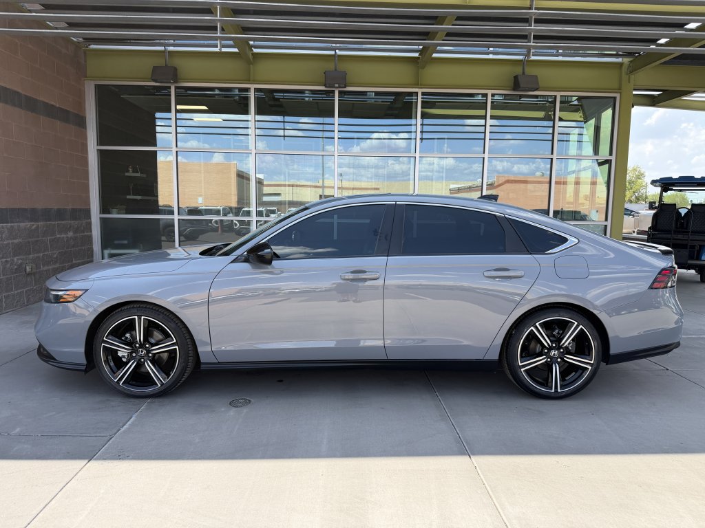 Used 2024 Honda Accord Sport image 7