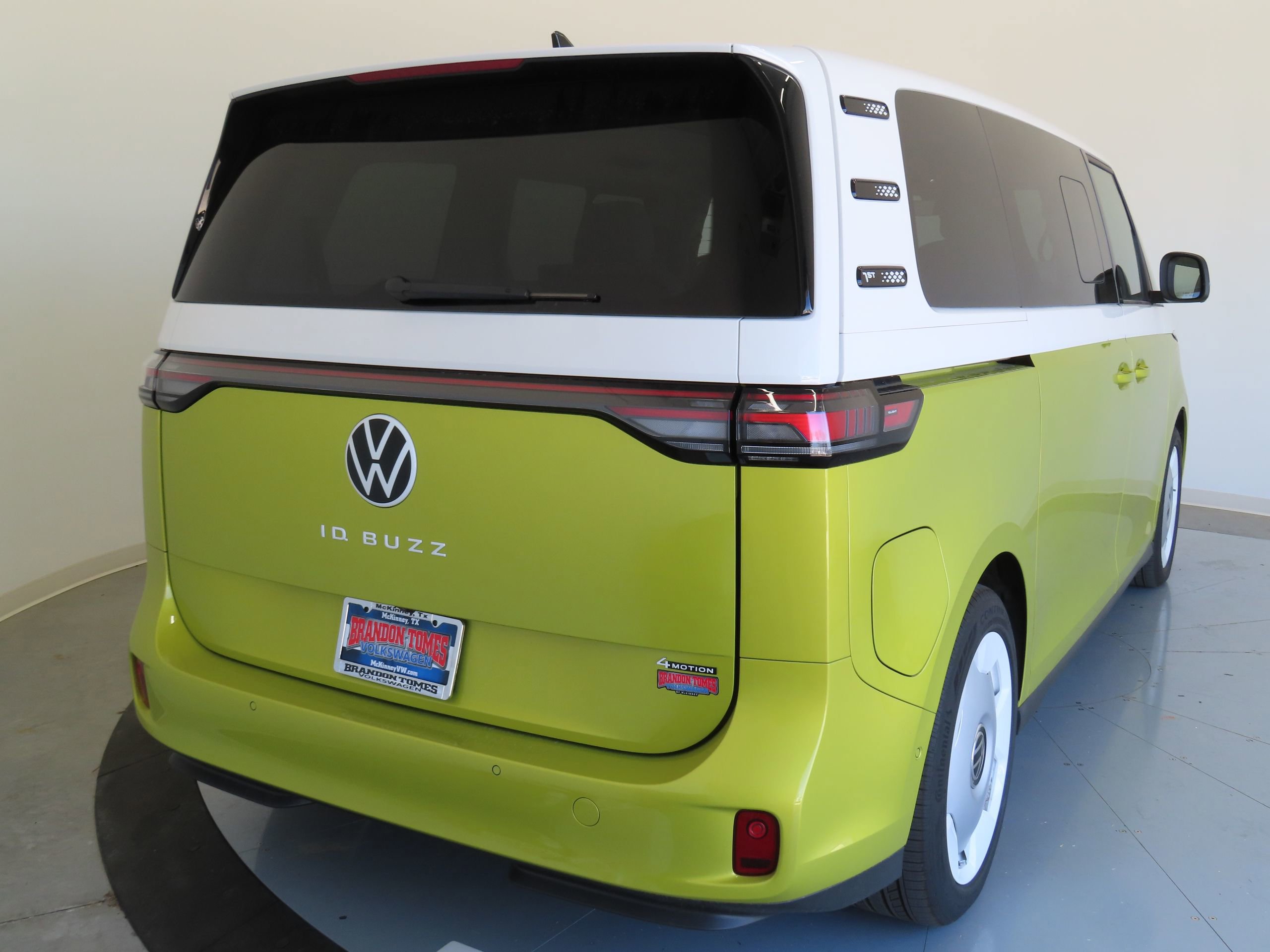 New 2025 Volkswagen ID. Buzz 1st Edition image 4