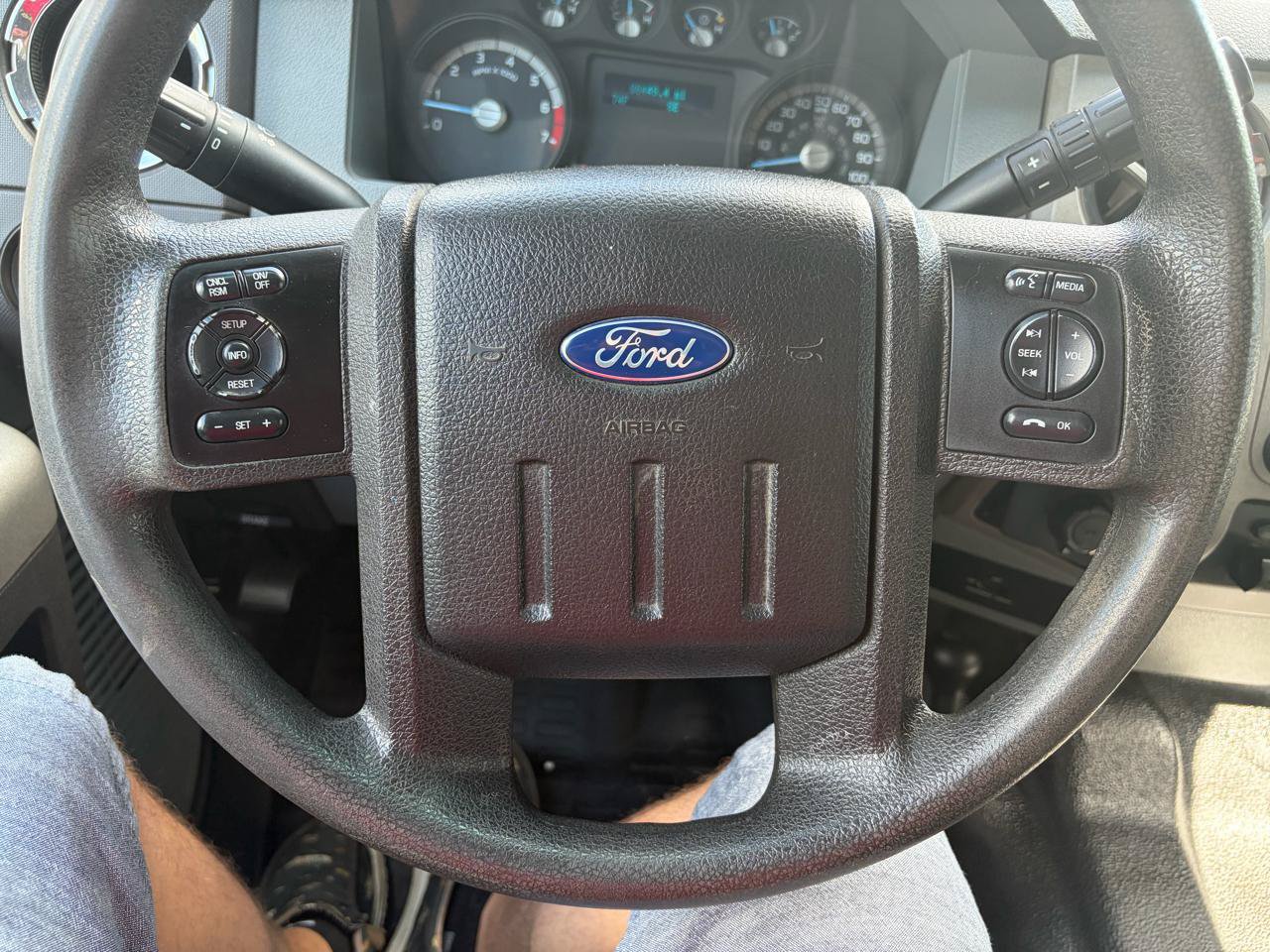 Used 2016 Ford F250 XLT w/ XLT Interior Package AWD/4WD image 29