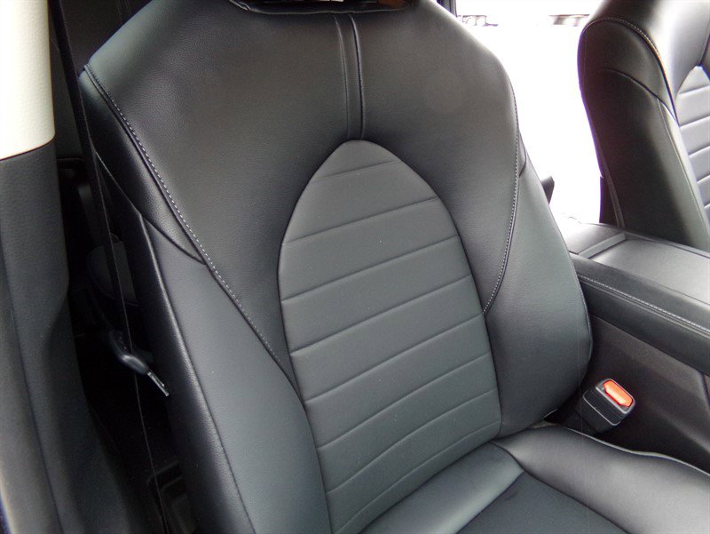 Used 2022 Toyota Highlander XLE image 26