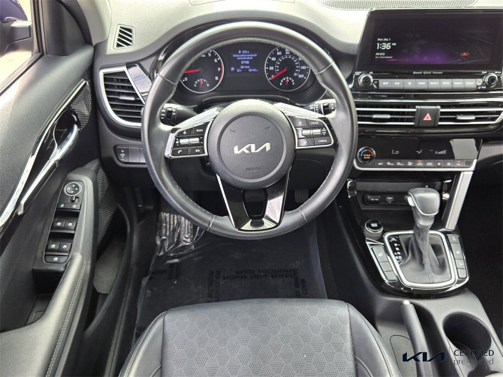 Certified 2023 Kia Seltos EX image 14