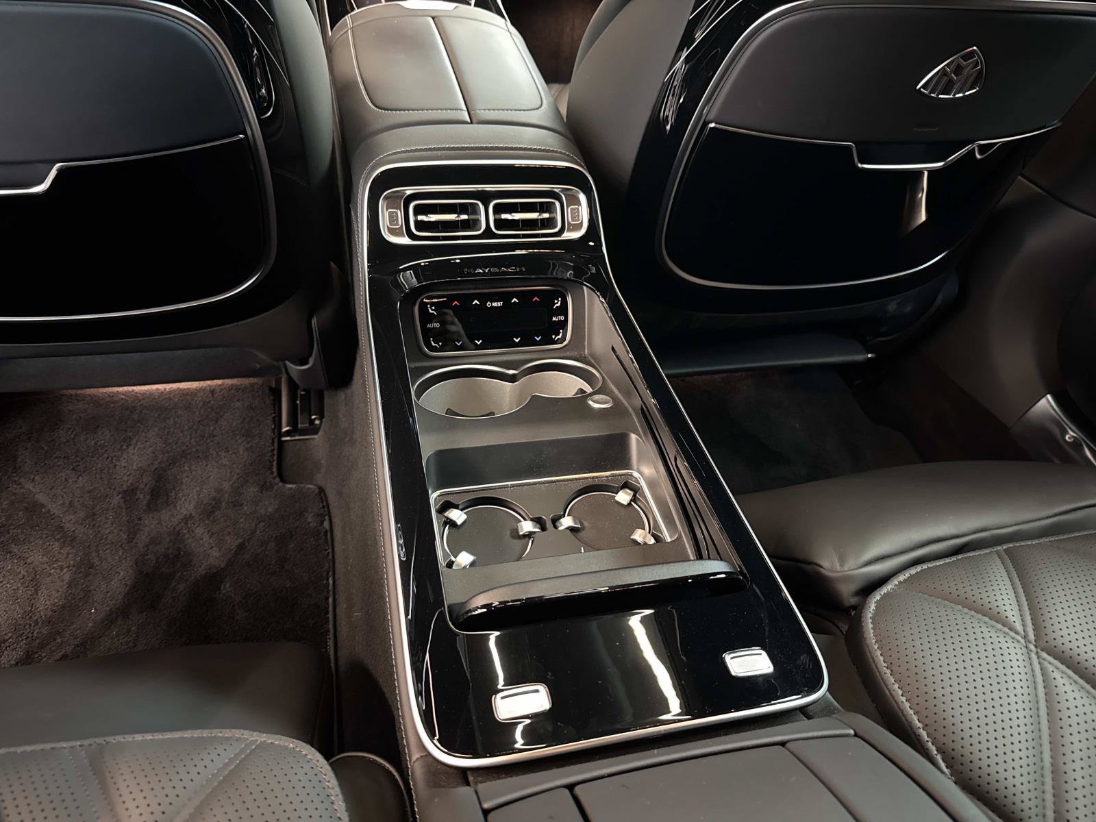 Certified 2024 Mercedes-Benz Maybach S 680 4MATIC image 14