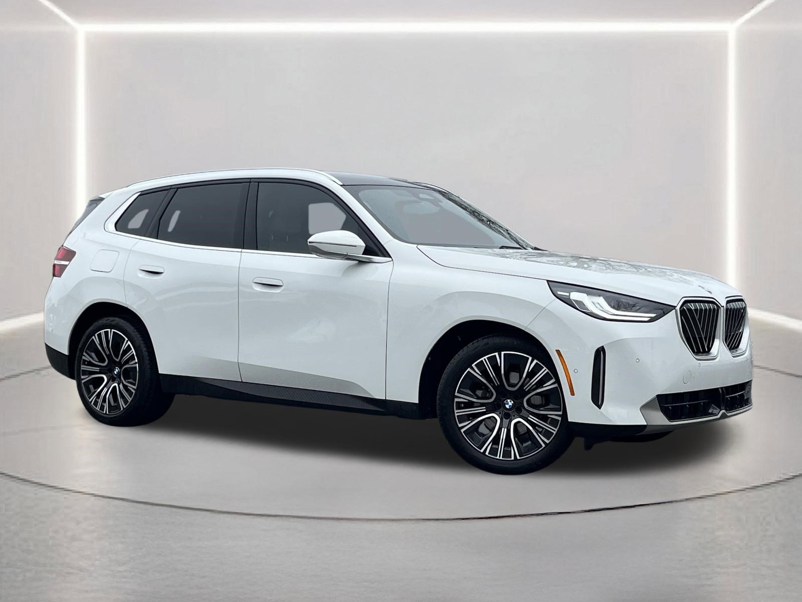 Used 2025 BMW X3 xDrive30i image 2