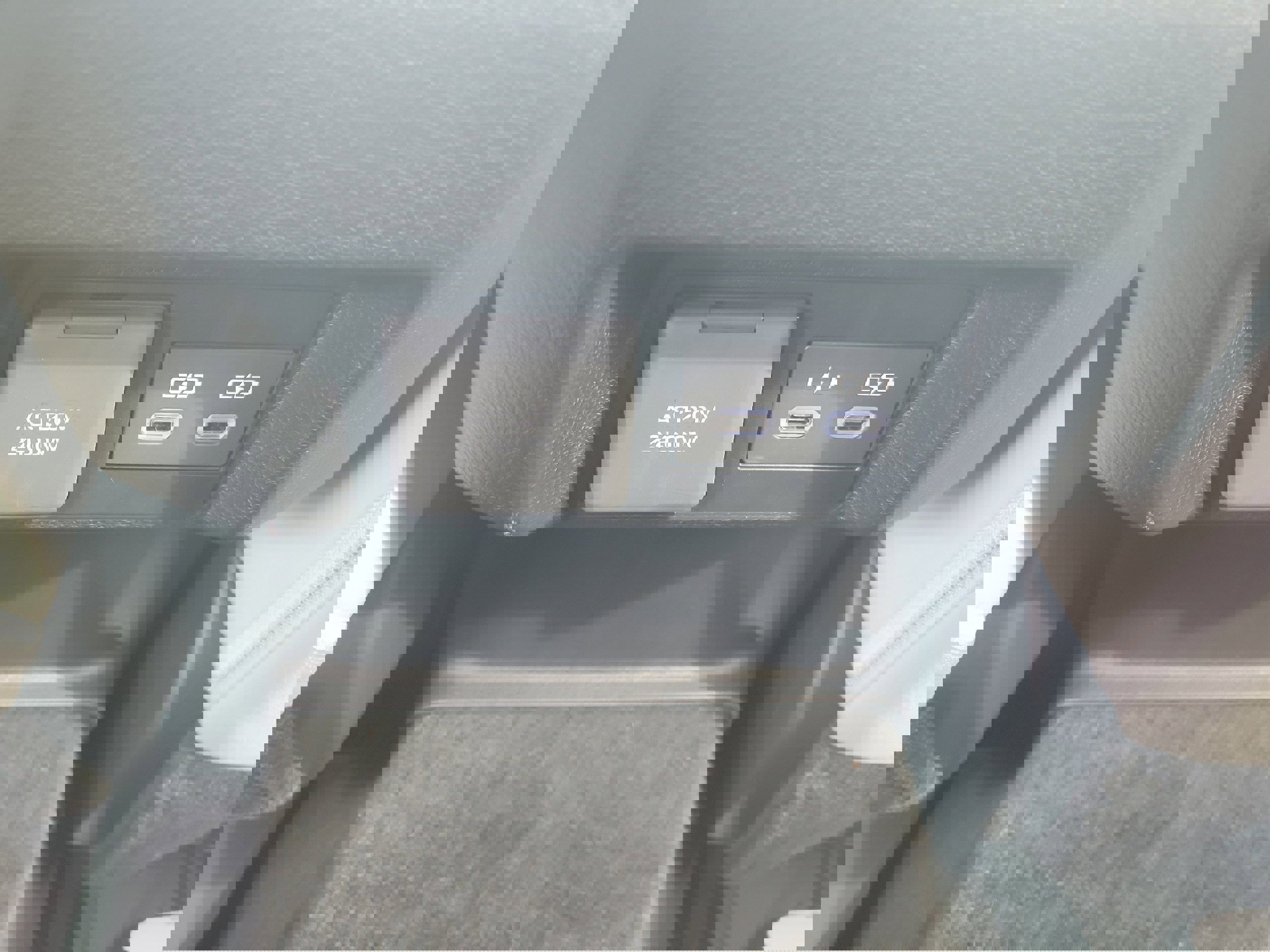 New 2025 Toyota Tacoma Limited image 11