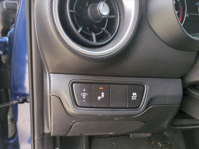 Used 2023 Kia Forte LXS w/ LXS Technology Package FWD image 13