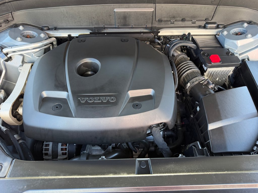 Used 2022 Volvo XC90 T6 Momentum w/ Advanced Package AWD/4WD image 29