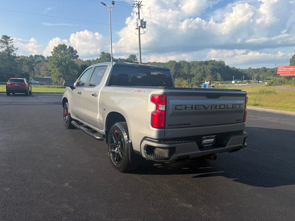 Used 2024 Chevrolet Silverado 1500 RST w/ Redline Edition AWD/4WD image 7