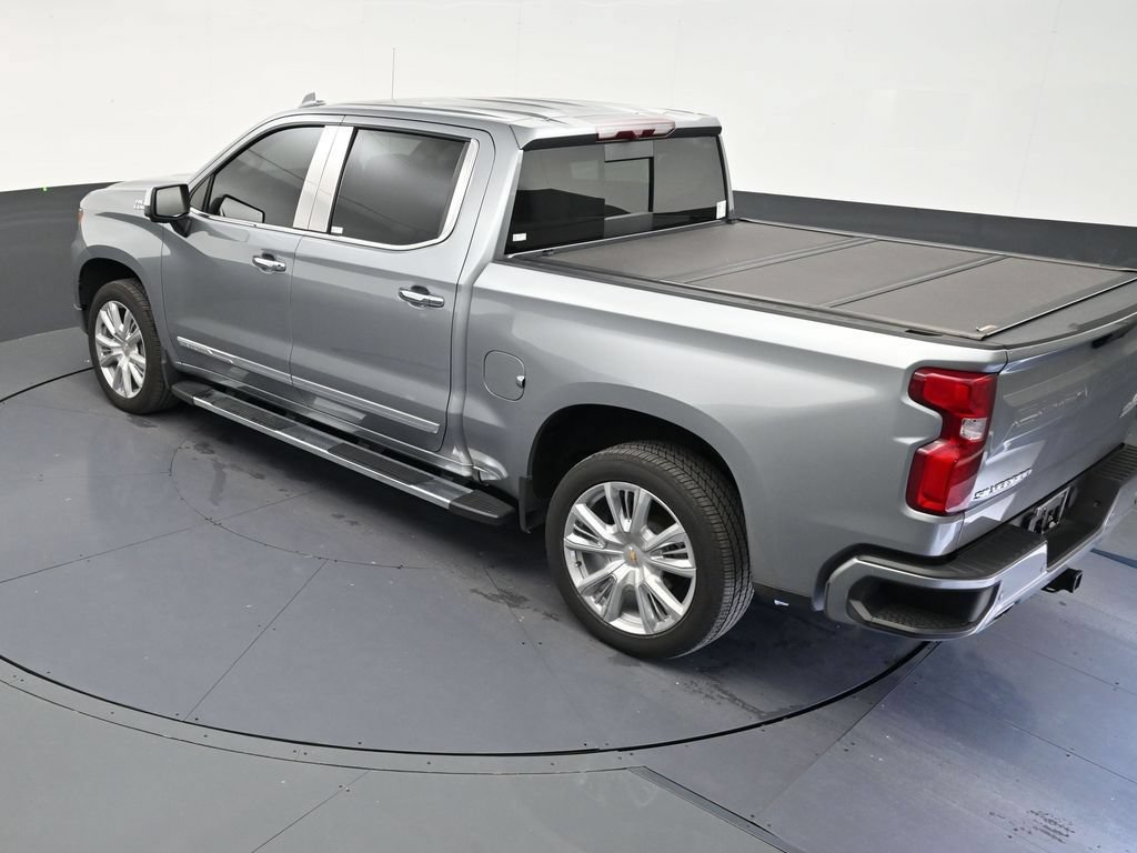 Used 2024 Chevrolet Silverado 1500 High Country w/ High Country Premium Package AWD/4WD image 14