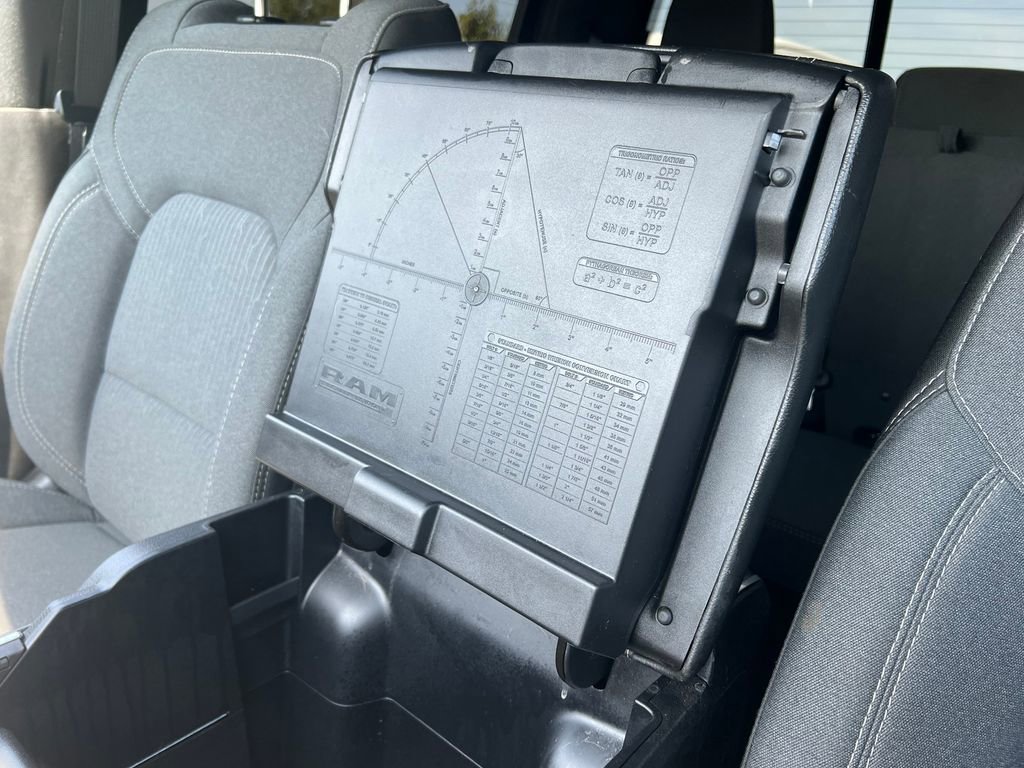 Used 2024 RAM 1500 Big Horn image 25