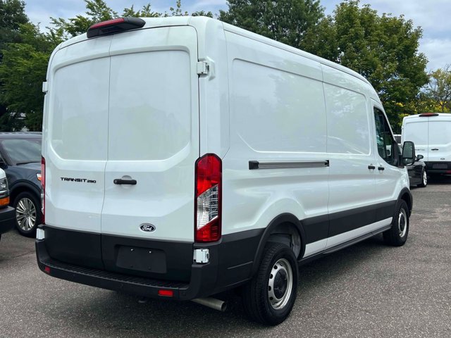 Used 2026 Ford Transit 250 148 Medium Roof RWD image 7
