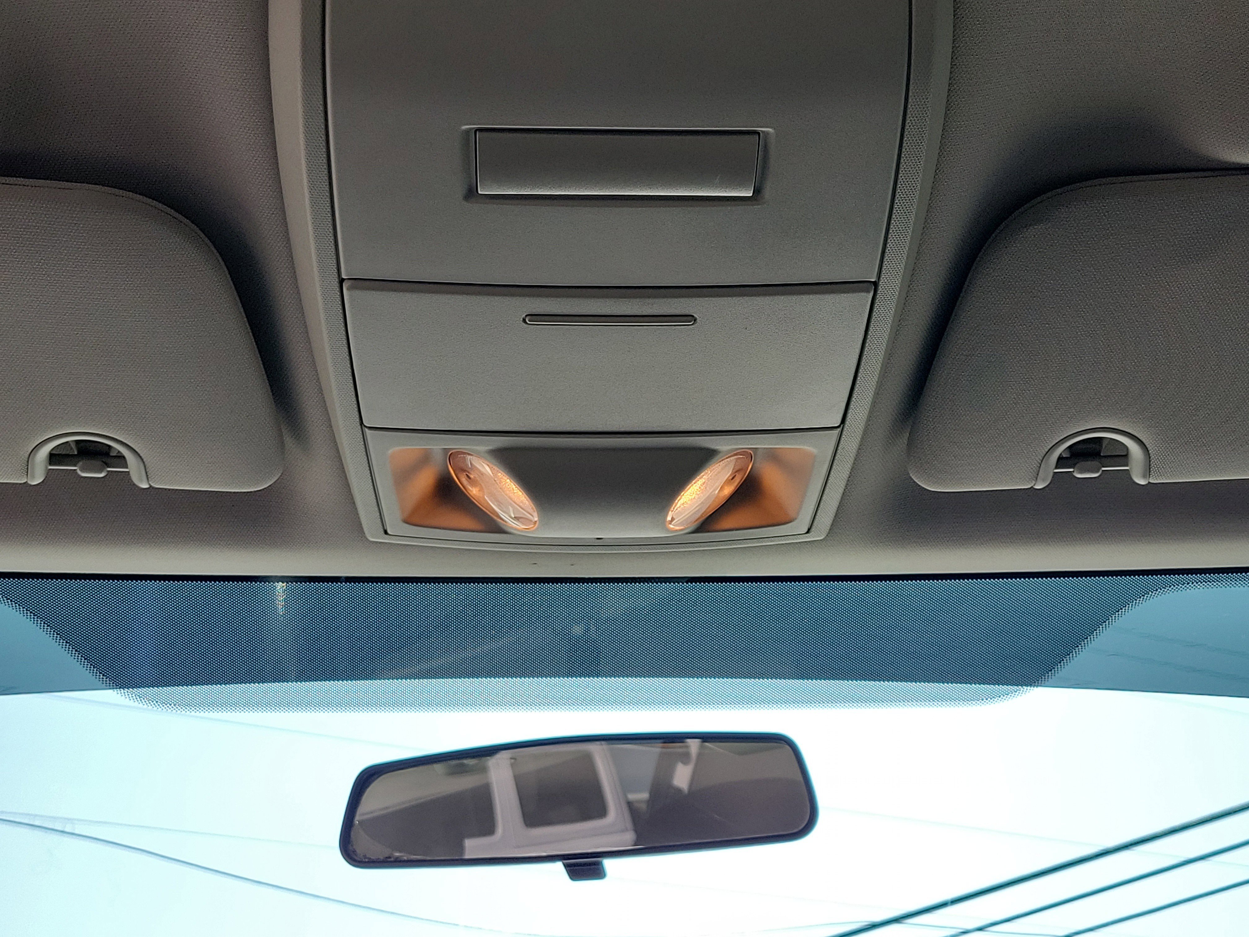 Used 2018 Dodge Grand Caravan SE image 21