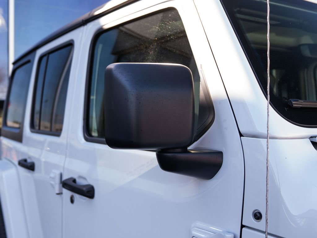 Used 2021 Jeep Wrangler Unlimited Sahara w/ Dual Top Group image 13