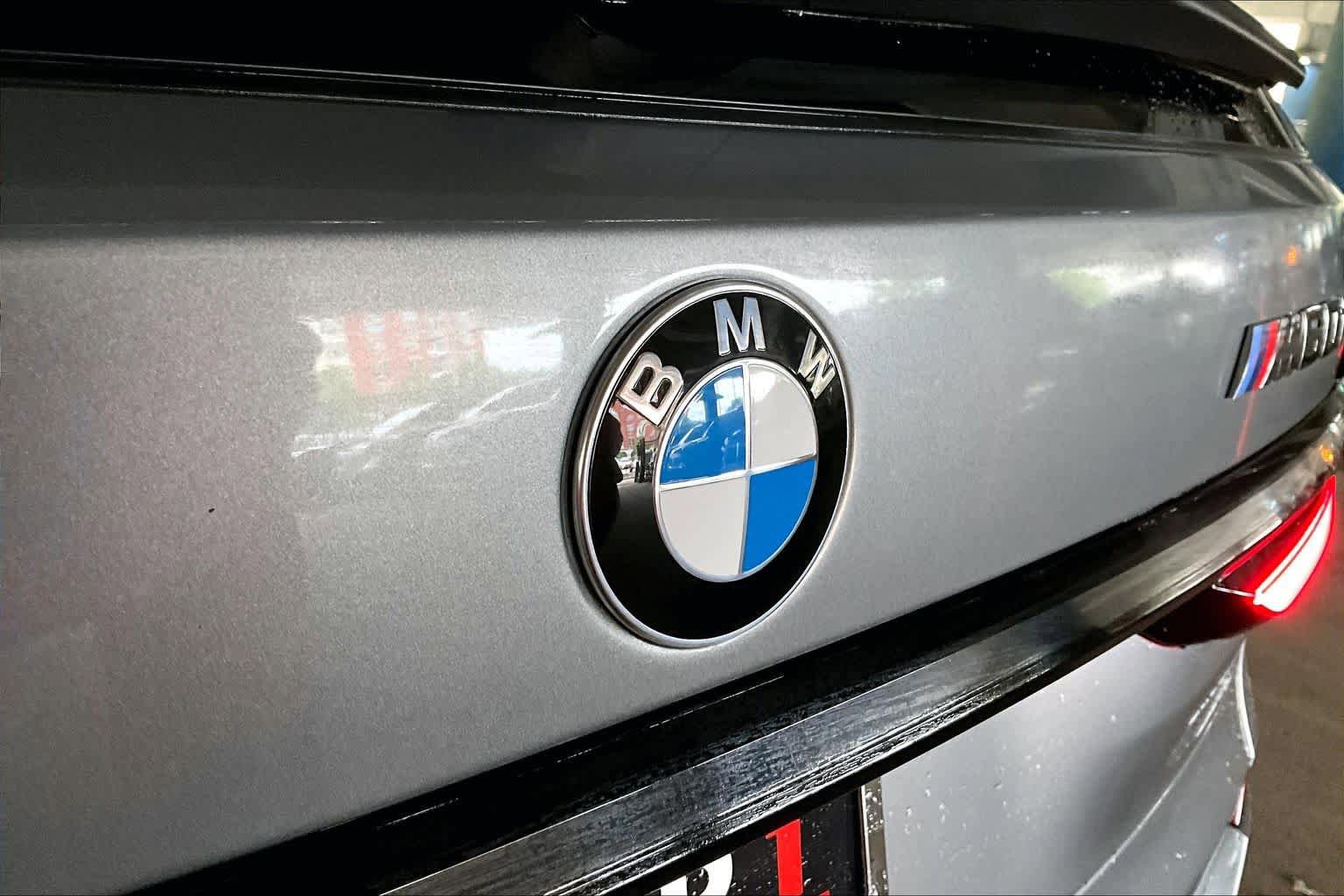Used 2025 BMW X7 M60i AWD/4WD image 30