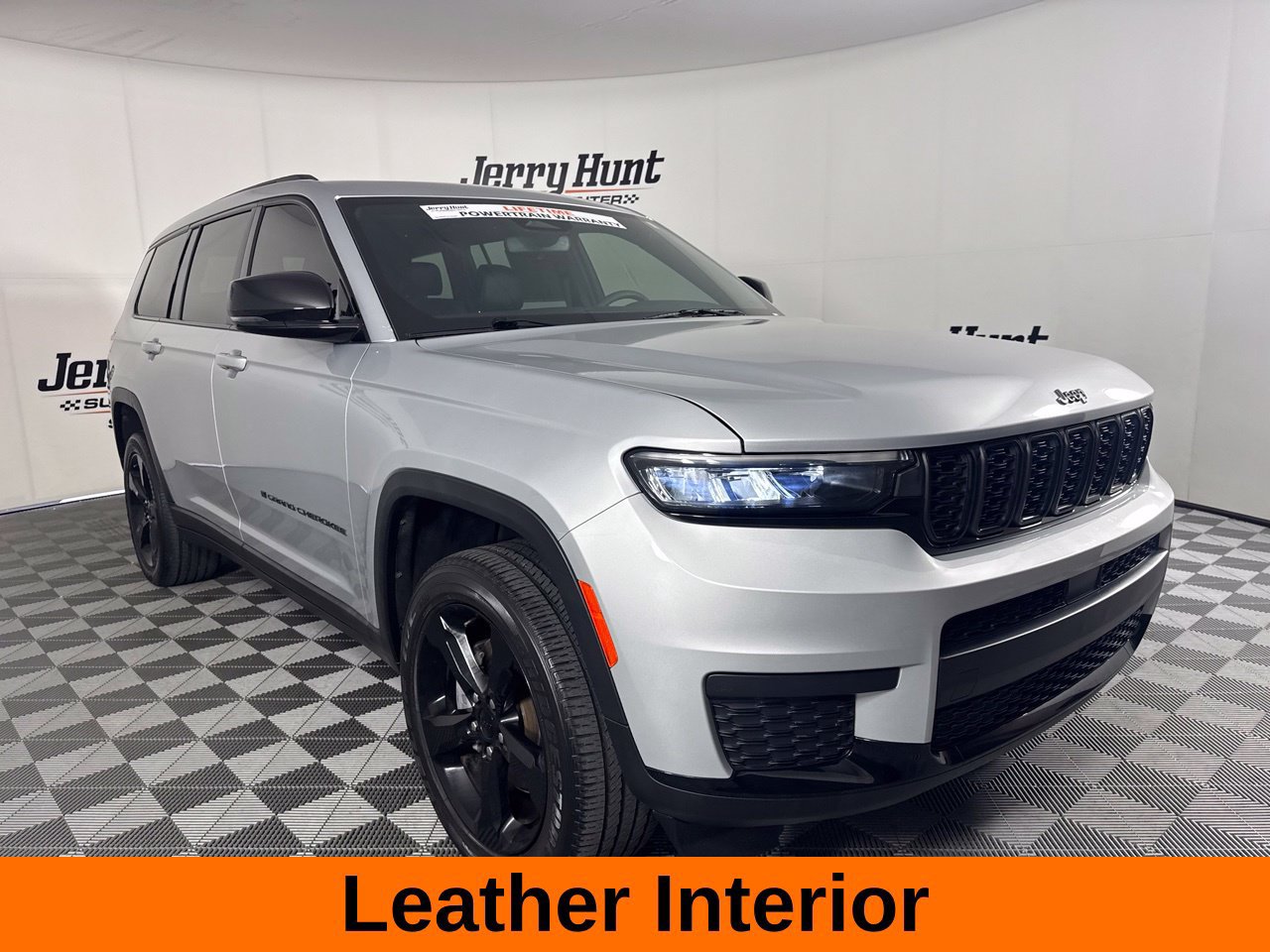 Used 2023 Jeep Grand Cherokee L Laredo AWD/4WD image 6
