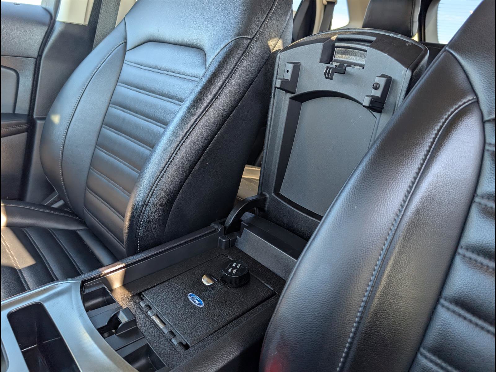 Used 2022 Ford Edge SEL w/ Convenience Package image 19