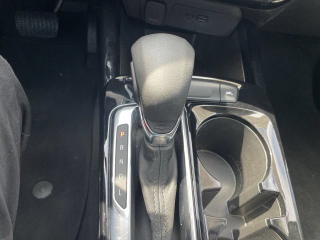Used 2025 Chevrolet Trax LT FWD image 15