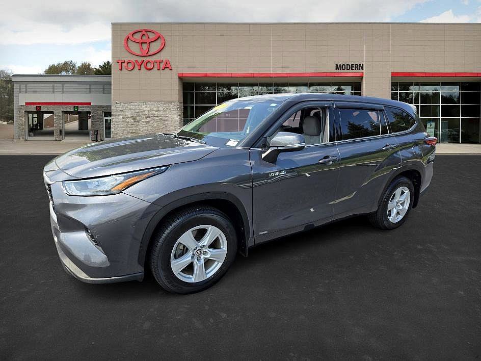 Used 2020 Toyota Highlander LE