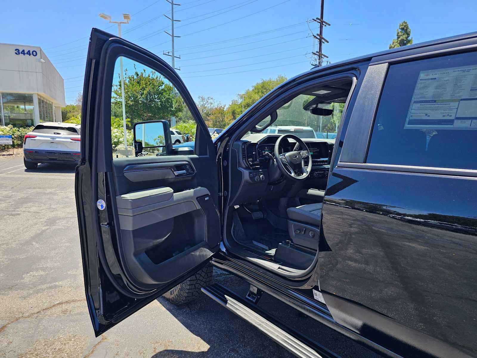 New 2026 Chevrolet Silverado 2500 ZR2 AWD/4WD image 27