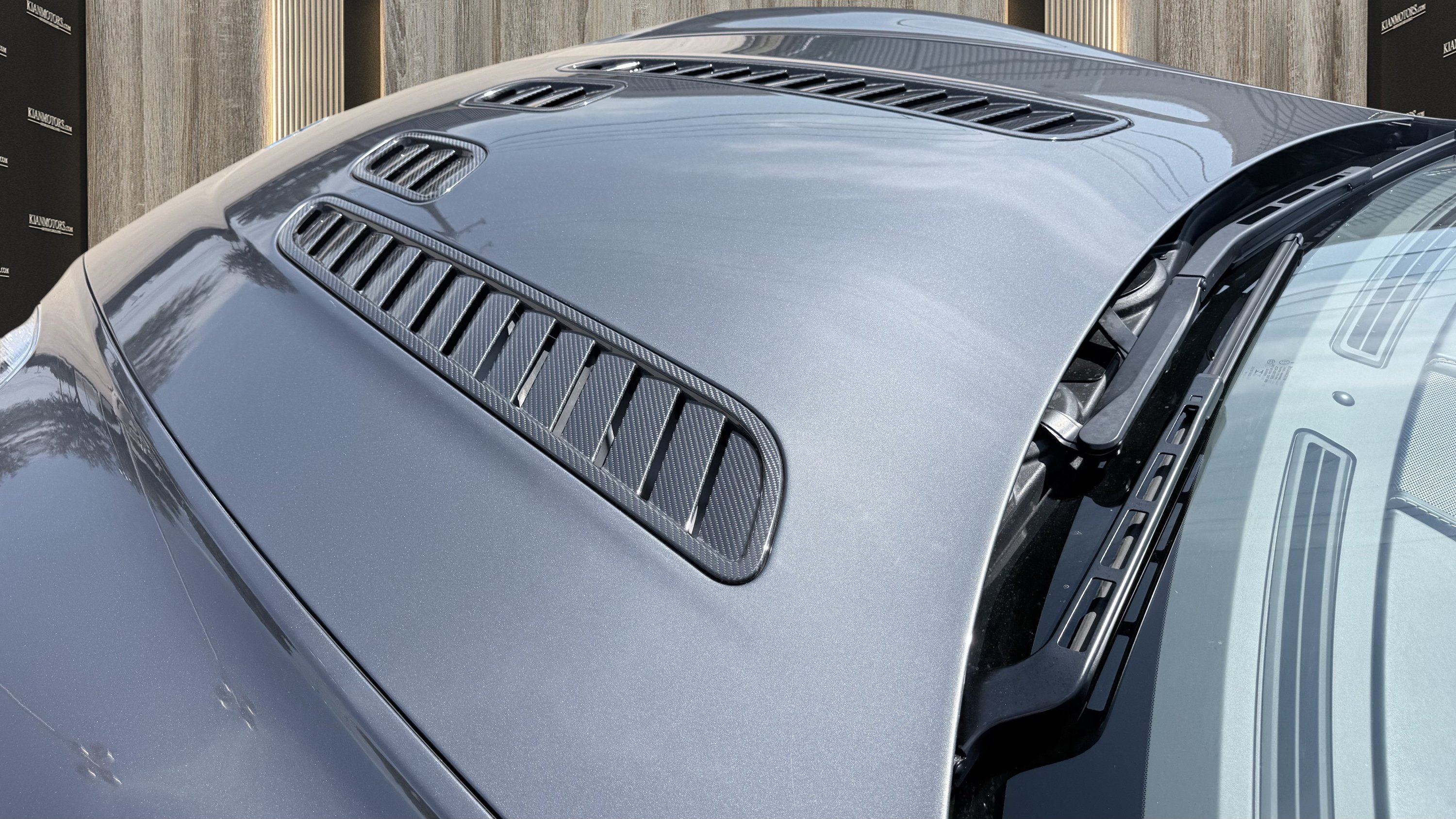 Used 2015 Aston Martin V12 Vantage S RWD image 16