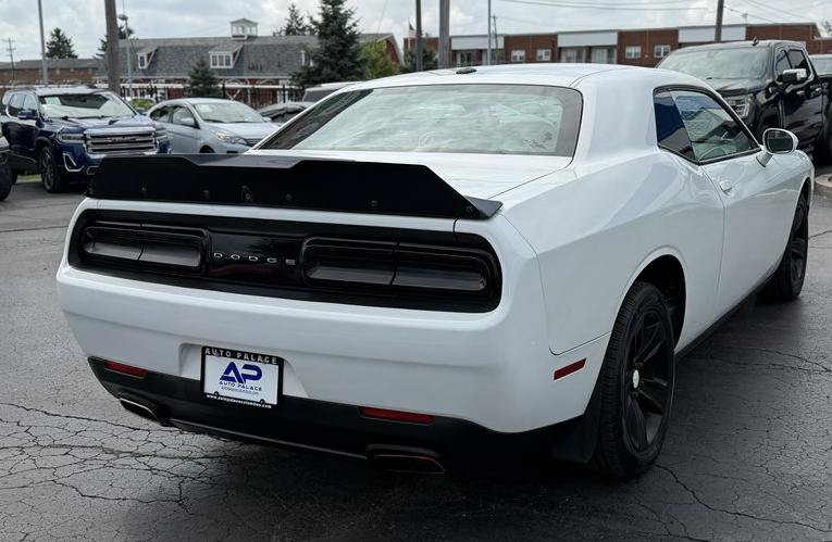Used 2018 Dodge Challenger SXT RWD image 6