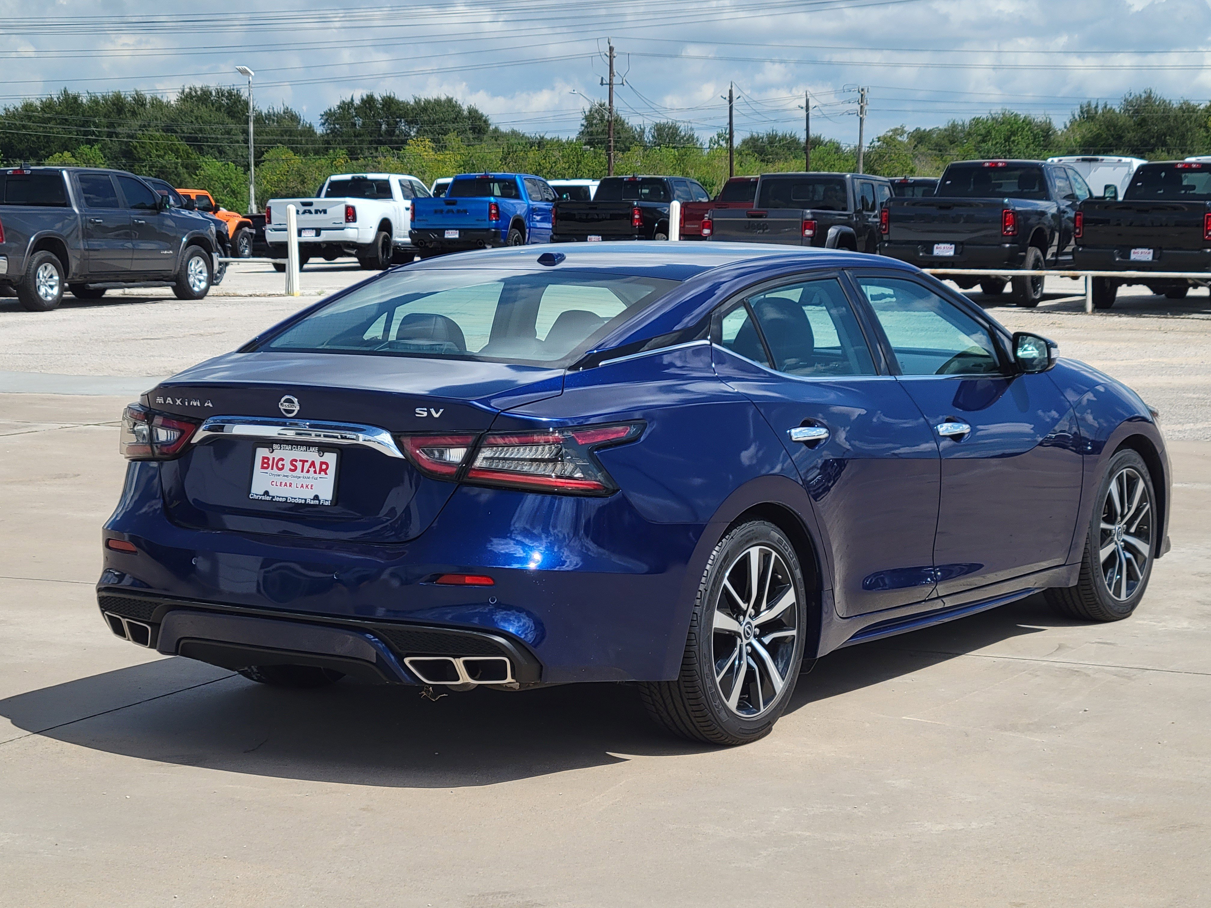 Used 2023 Nissan Maxima SV w/ Floor Mat Group image 5