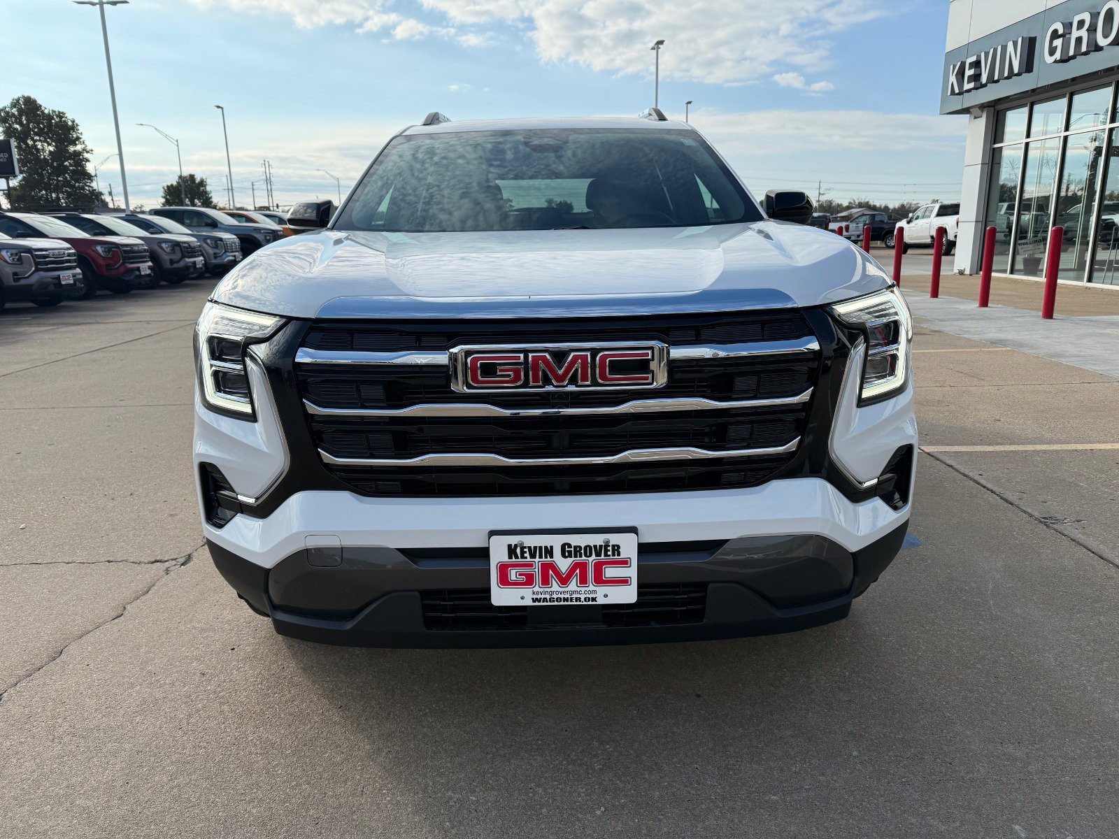 New 2026 GMC Terrain Elevation w/ Elevation Premium Package AWD/4WD image 2