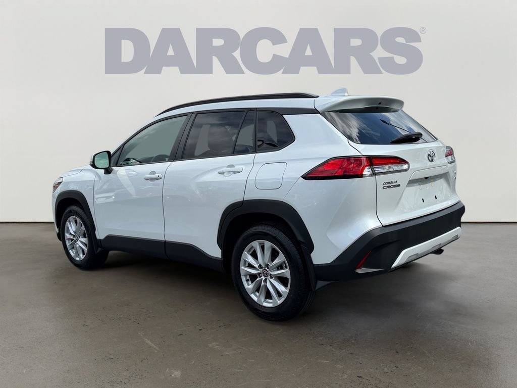 Used 2023 Toyota Corolla Cross LE AWD/4WD image 5
