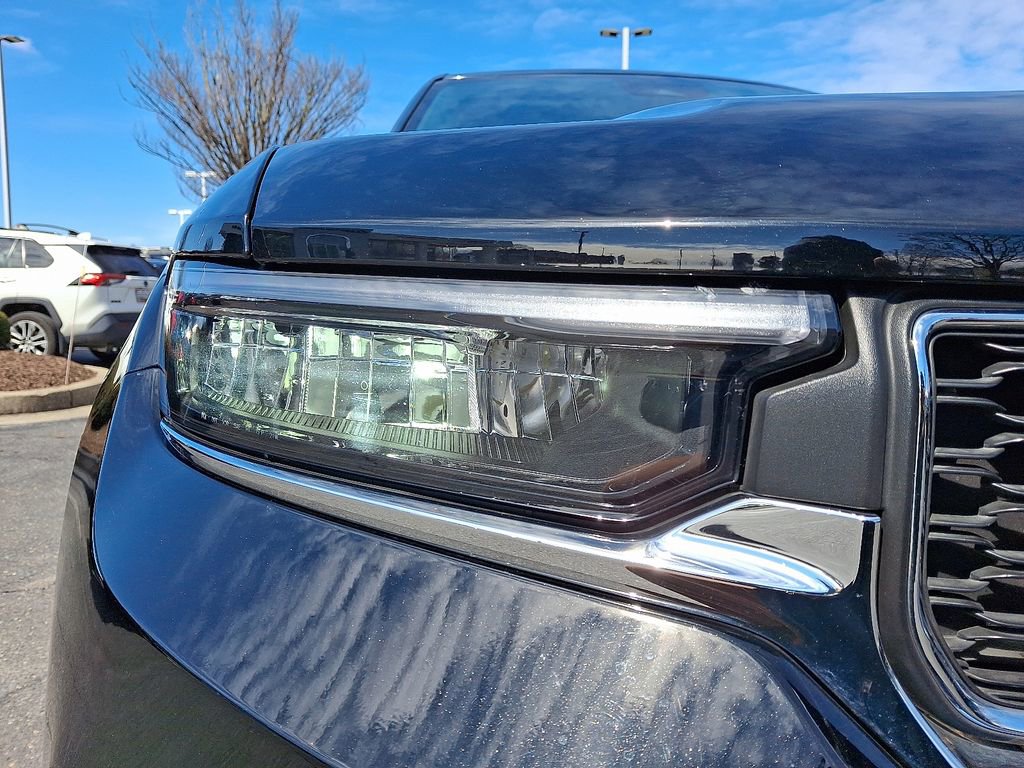 Used 2023 Jeep Grand Cherokee Laredo image 9