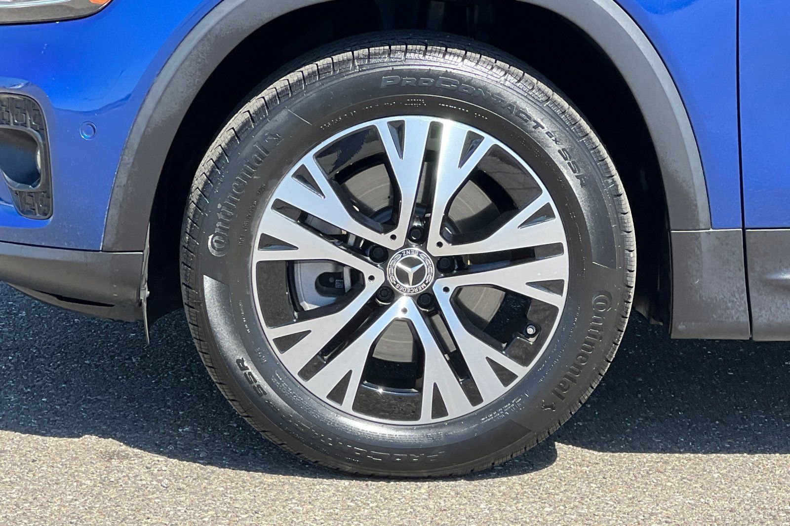 Certified 2024 Mercedes-Benz GLB 250 4MATIC image 11