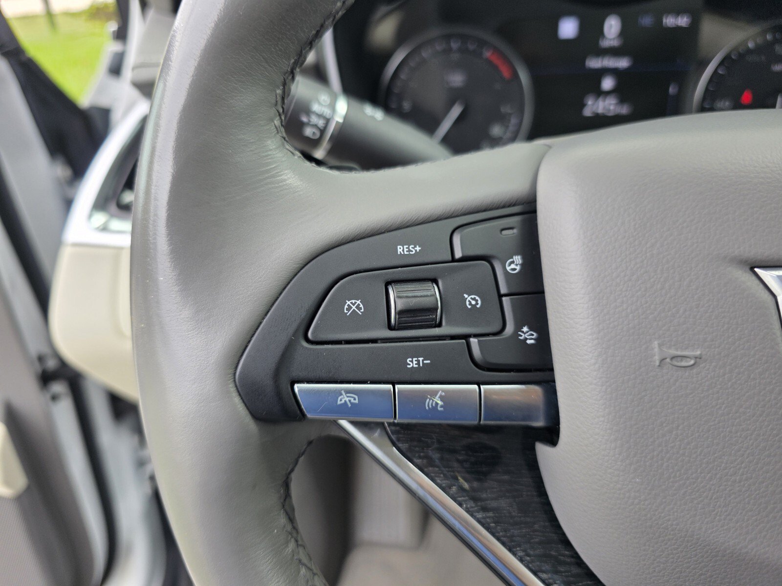 Used 2020 Cadillac XT6 Premium Luxury FWD image 20