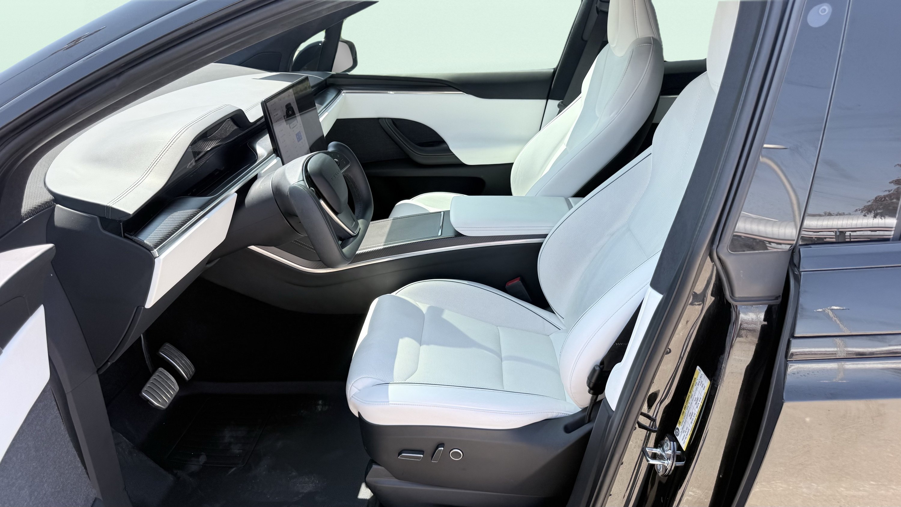 Used 2022 Tesla Model X Plaid AWD/4WD image 23