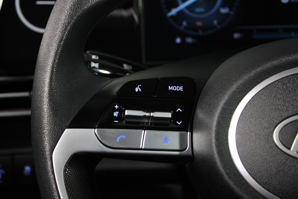 Certified 2024 Hyundai Elantra SEL FWD image 26