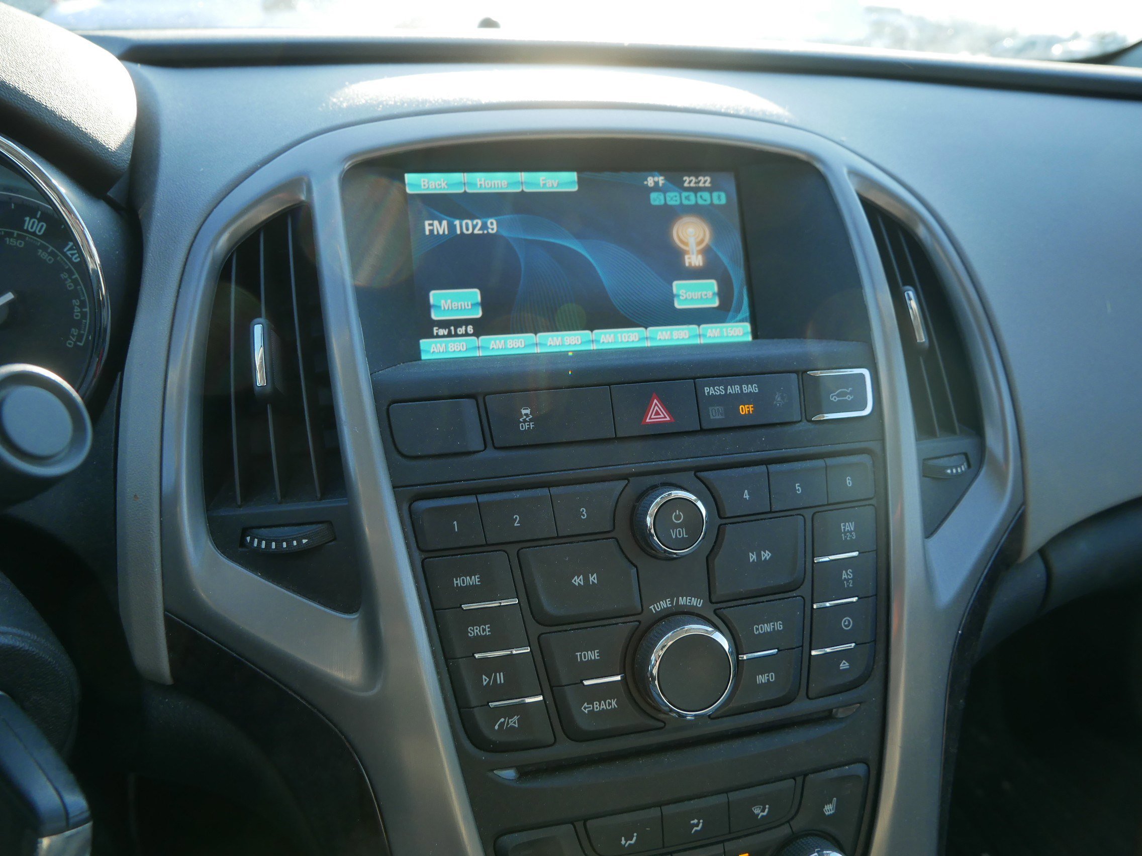 Used 2016 Buick Verano w/ Comfort Package image 27