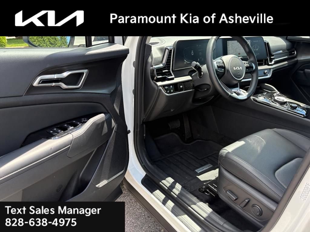 Certified 2025 Kia Sportage EX w/ EX Premium Package AWD/4WD image 17