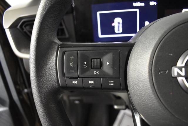 Certified 2025 Nissan Kicks SV AWD/4WD image 14