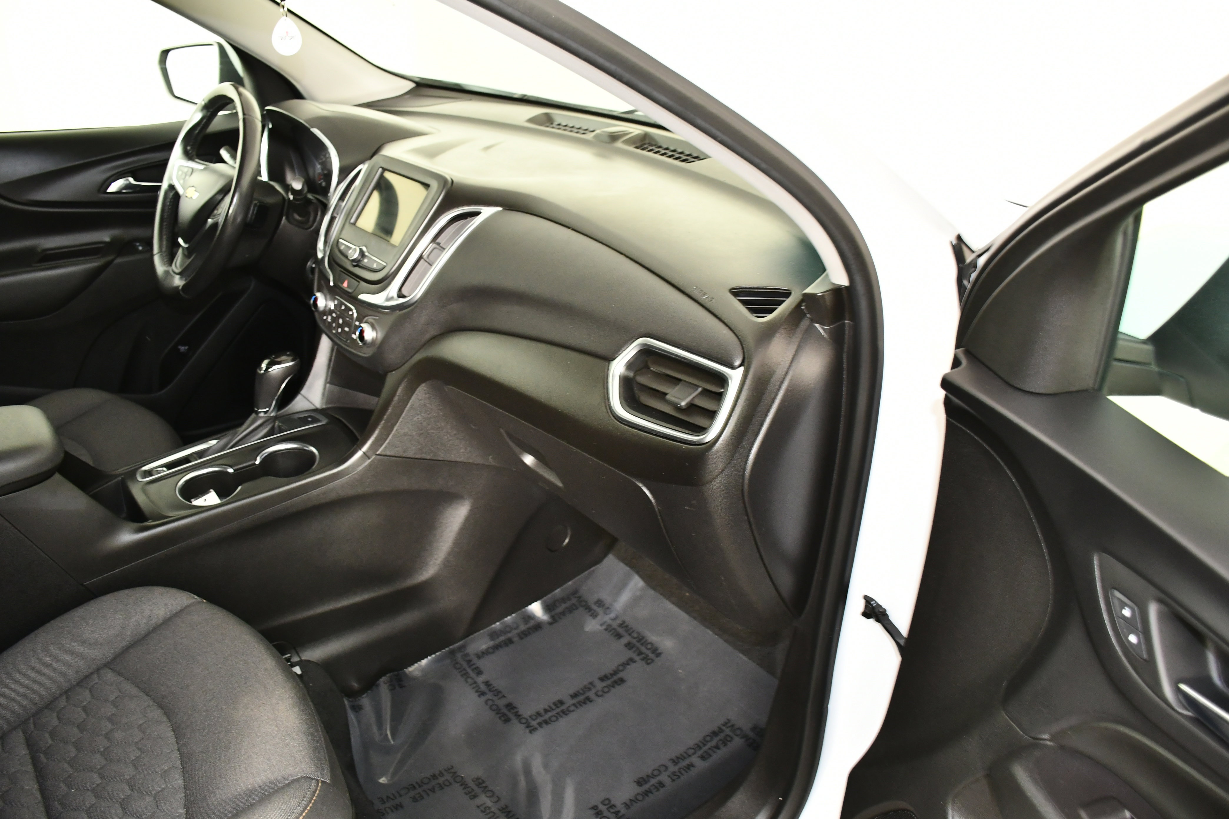 Used 2019 Chevrolet Equinox LT image 39