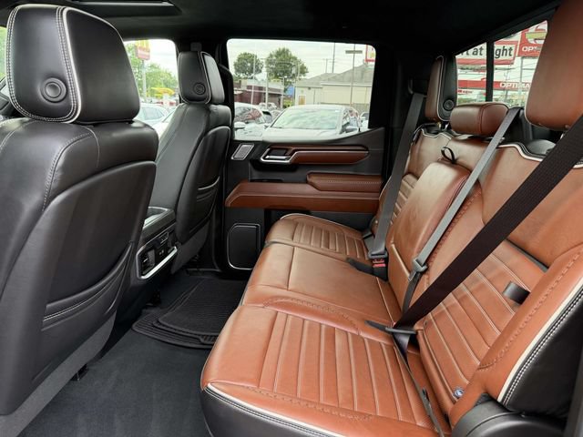 Used 2024 GMC Sierra 1500 Denali Ultimate AWD/4WD image 9