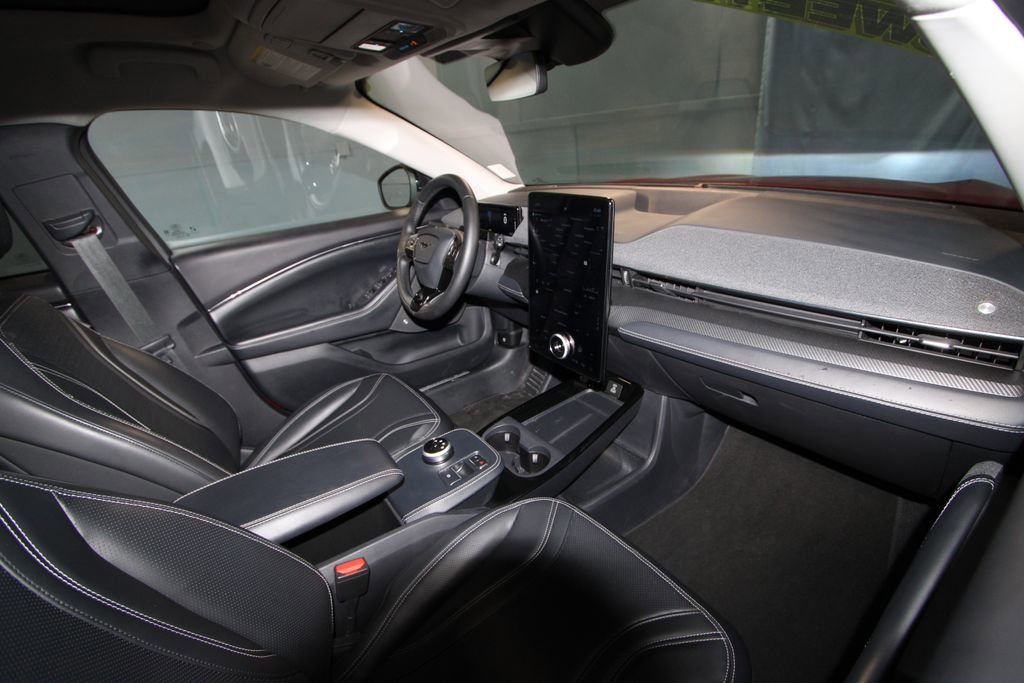 Used 2021 Ford Mustang Mach-E Premium image 23