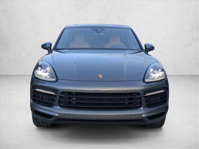 Used 2023 Porsche Cayenne Platinum Edition image 2