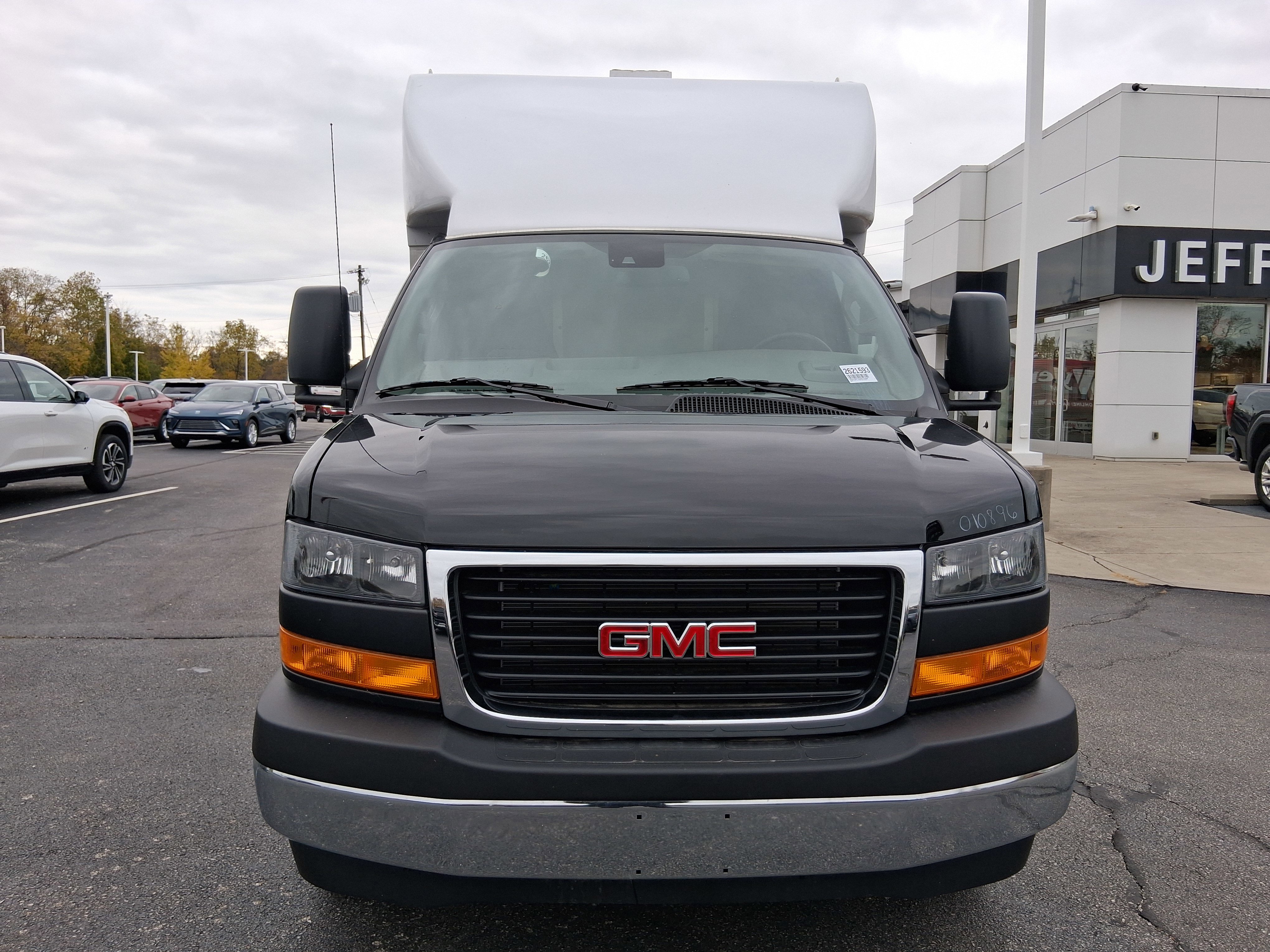 New 2025 GMC Savana 3500 w/ Power Convenience Package image 2
