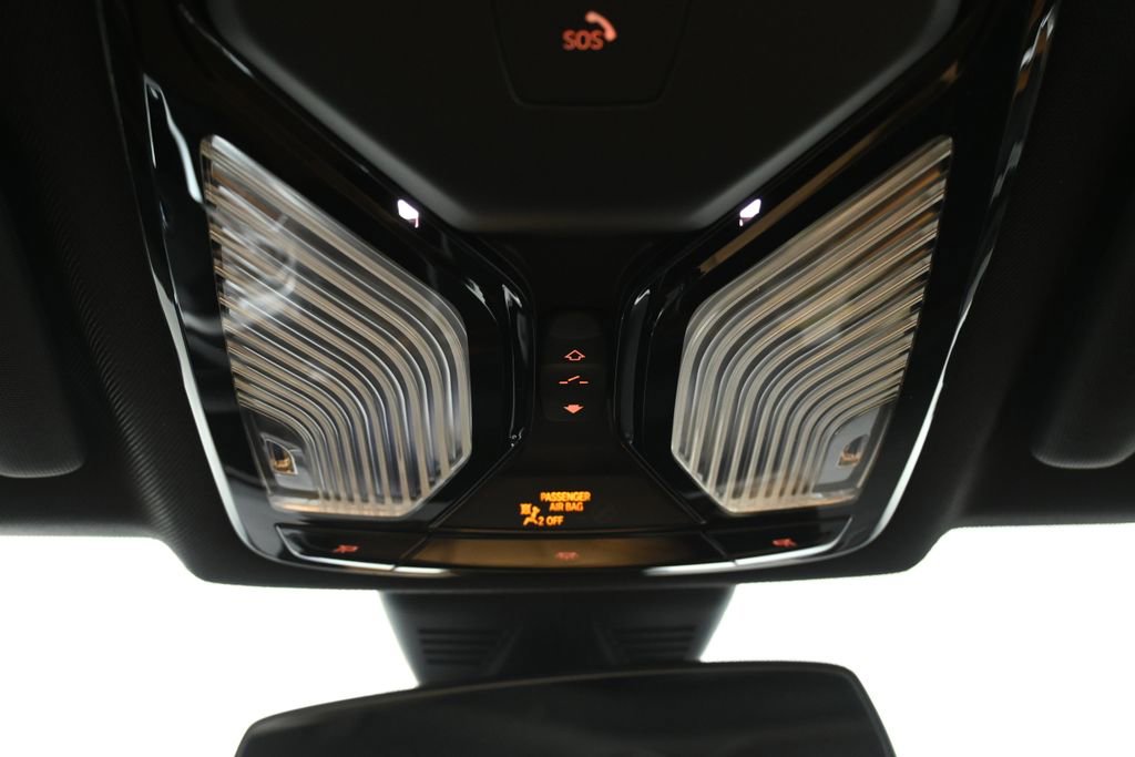 Used 2026 BMW 330i xDrive Sedan w/ M Sport Package image 21